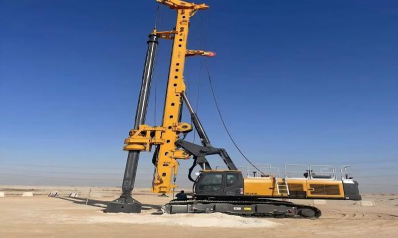 Heavy Construction Equipment​​​​​​​